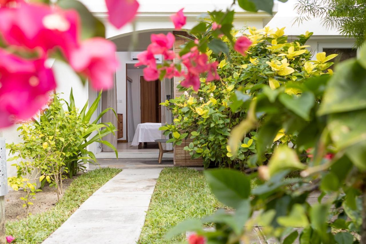 Emeraude Beach Attitude (Adults Only) Belle Mare Exterior foto