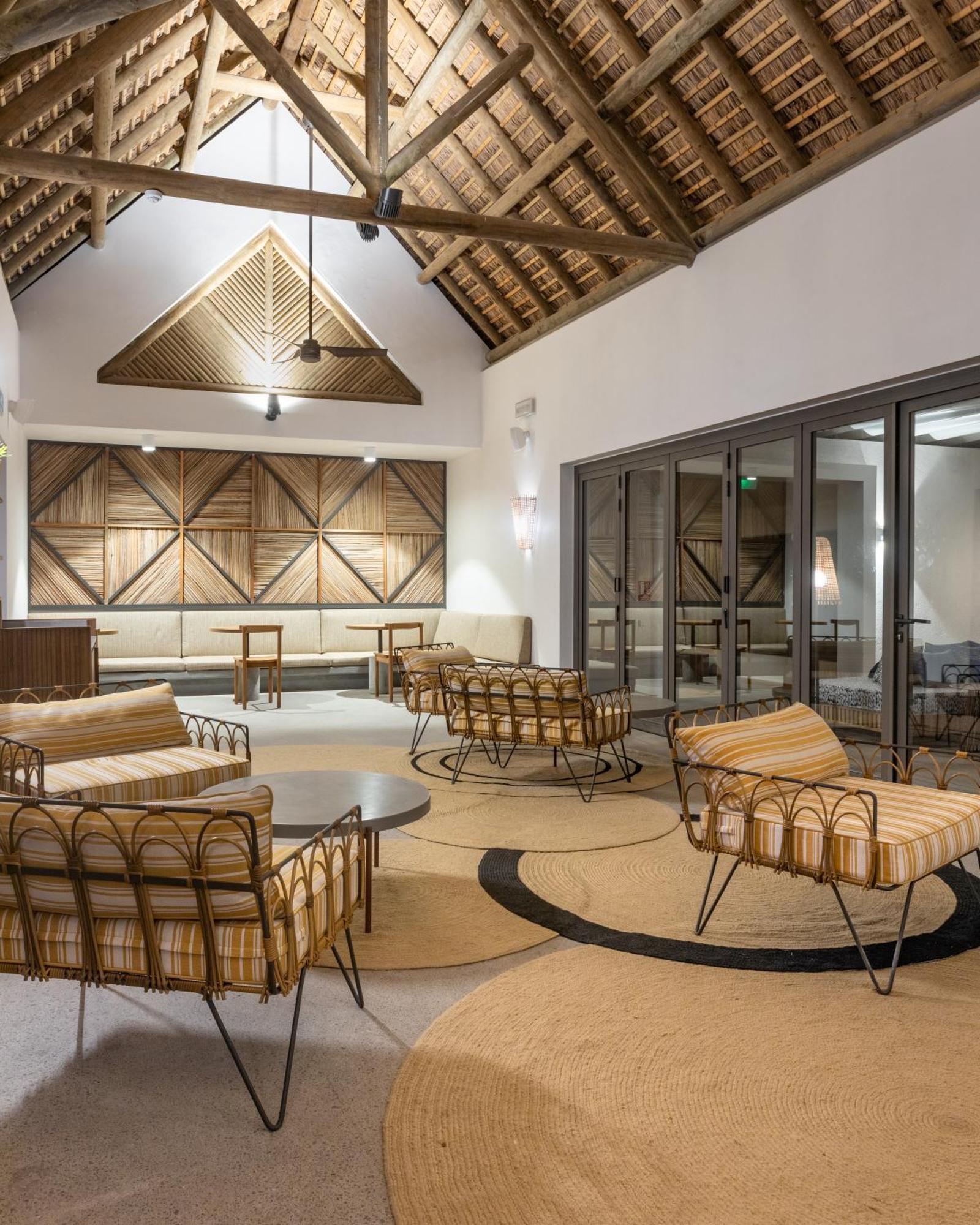 Emeraude Beach Attitude (Adults Only) Belle Mare Exterior foto
